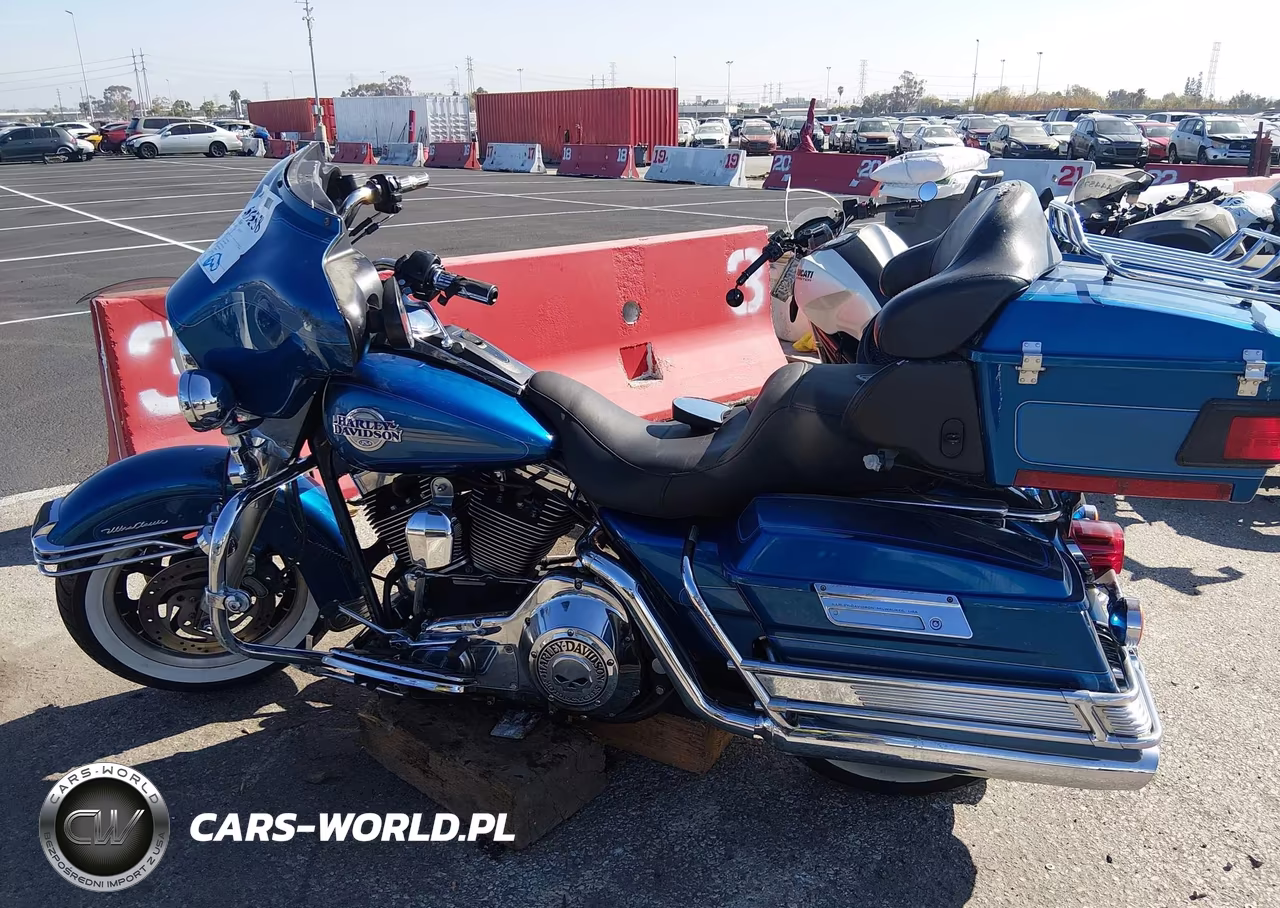 2005 Harley-Davidson Flhtcui VIN:1HD1FCW365Y626827 - 13