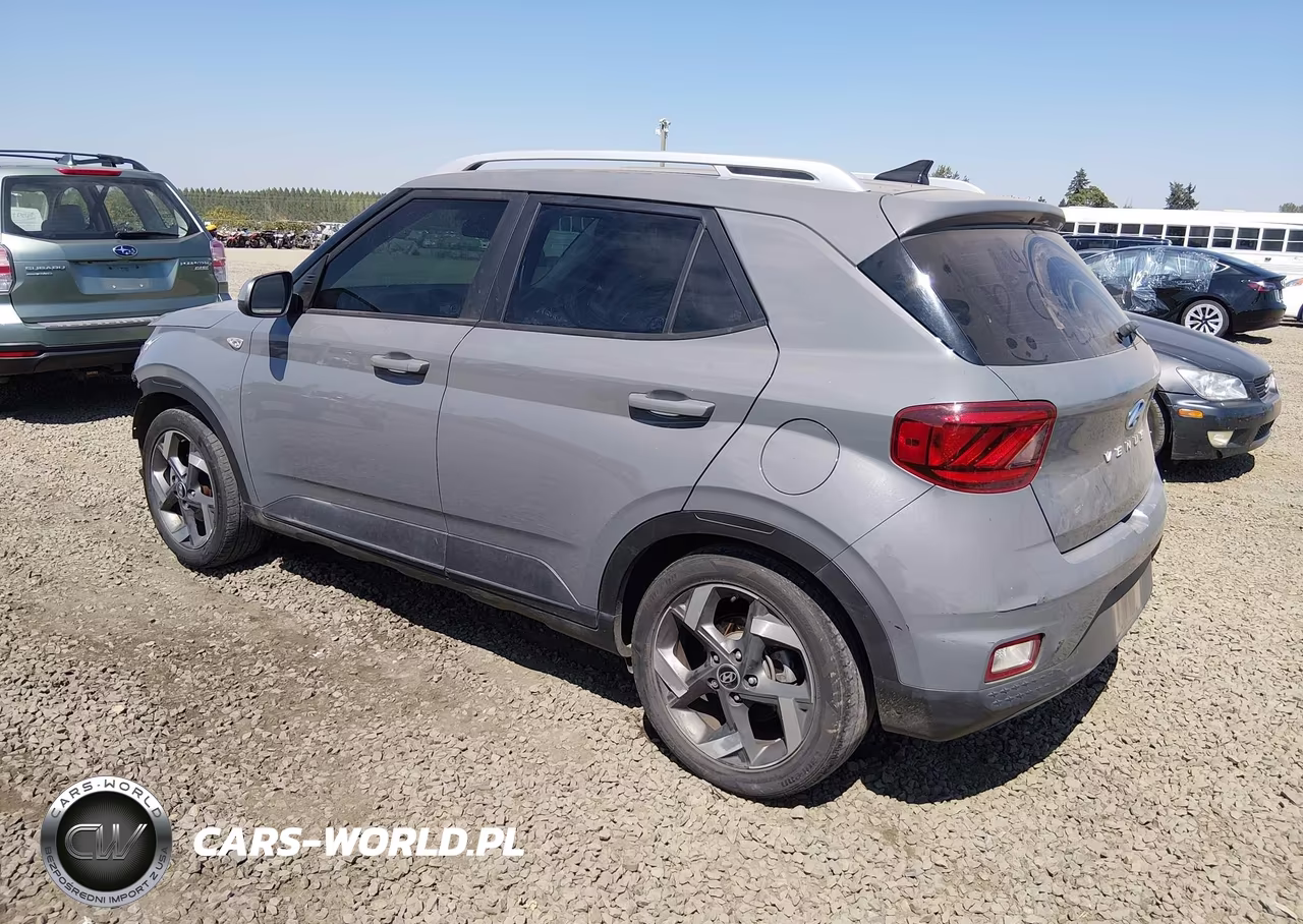 2021 Hyundai Venue Sel VIN:KMHRC8A31MU076178 - 3