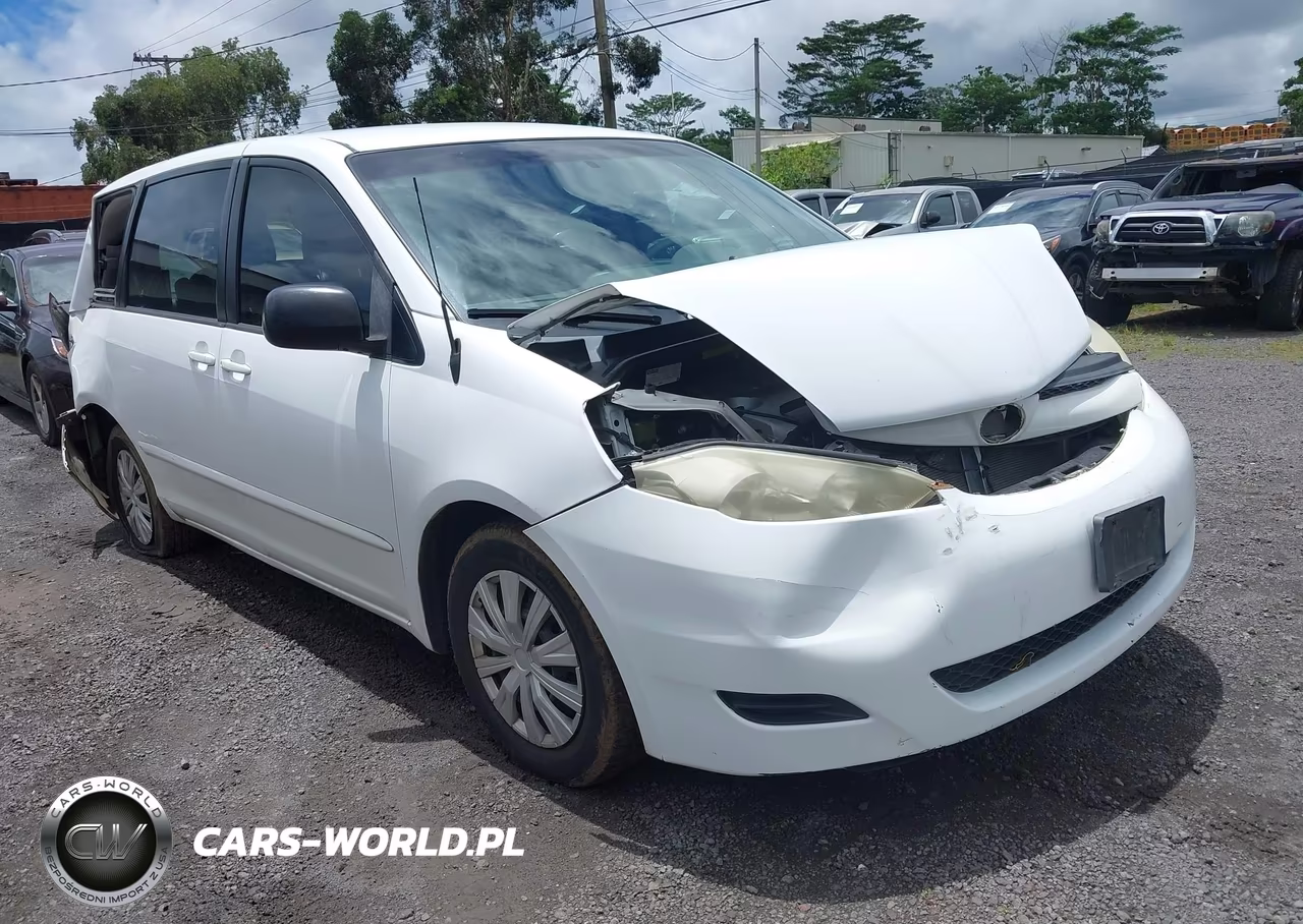 2010 Toyota Sienna Le