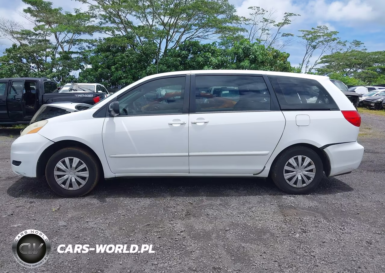 2010 Toyota Sienna Le VIN:5TDKK4CC4AS328553 - 14