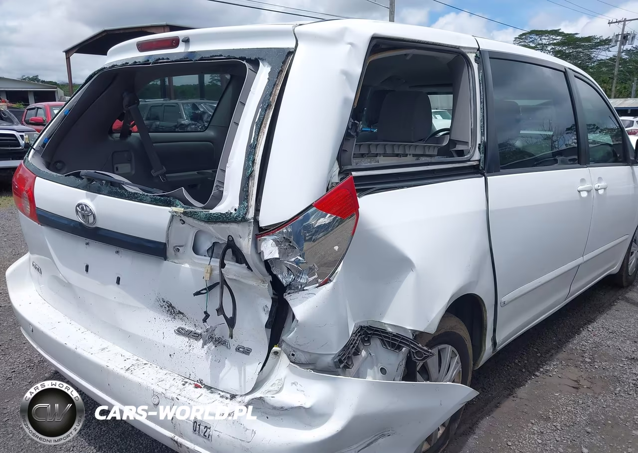 2010 Toyota Sienna Le VIN:5TDKK4CC4AS328553 - 19