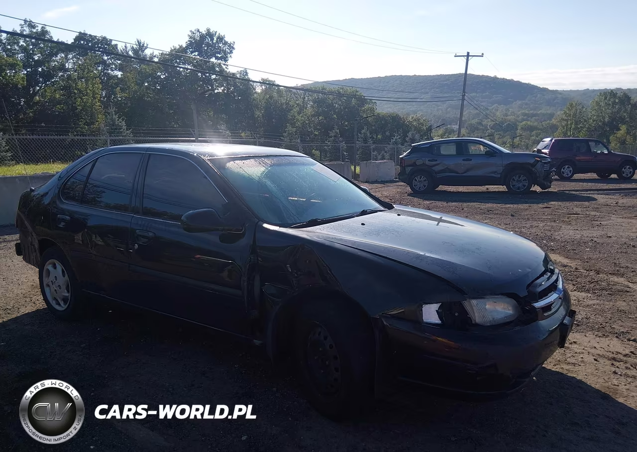 1999 Nissan Altima – zdjęcie 1 z 17