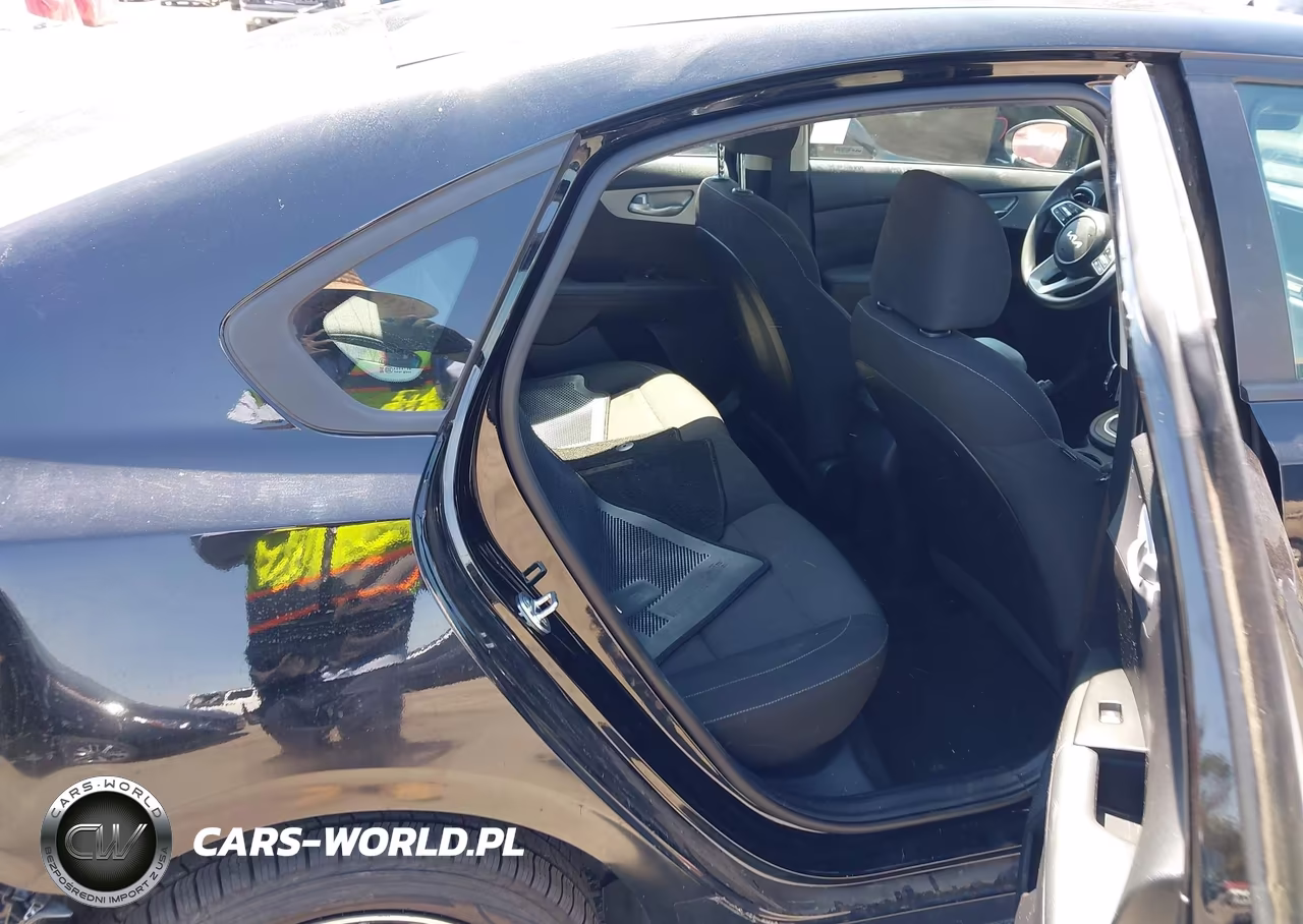 2023 Kia Forte Lxs VIN:3KPF24AD3PE575238 - 8