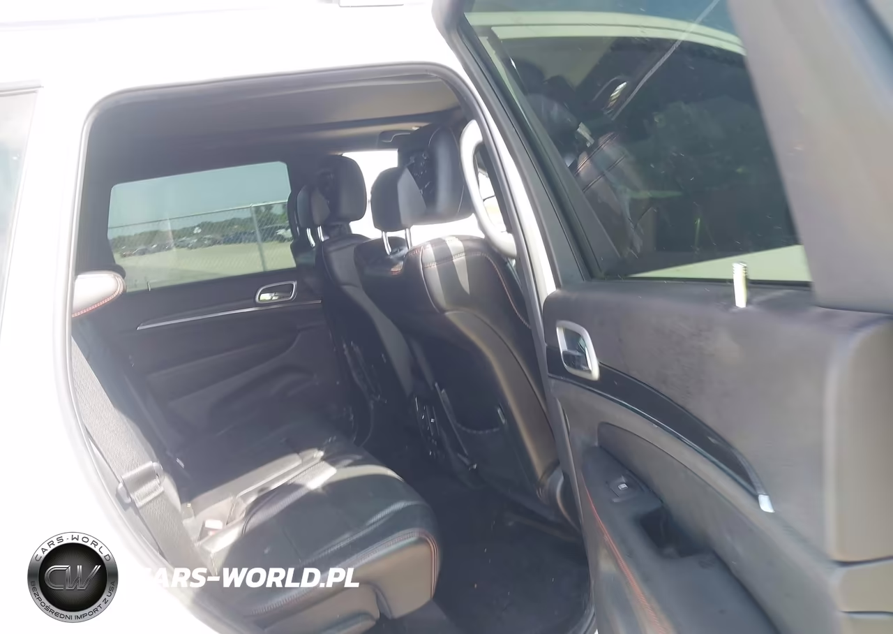 2018 Jeep Grand Cherokee Trailhawk 4X4 VIN:1C4RJFLT5JC441975 - 8