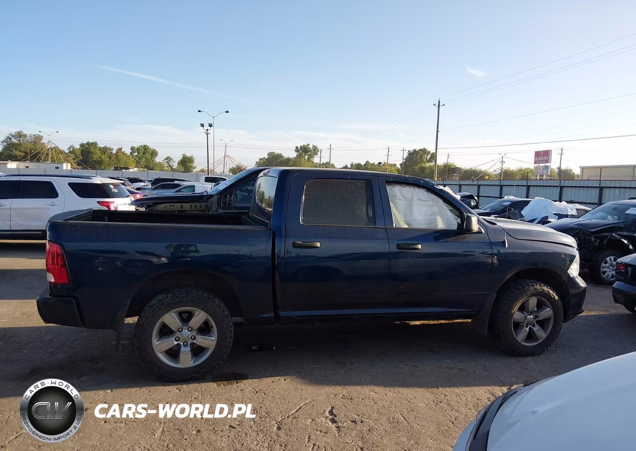 2019 Ram 1500 Classic Express 4X4 5'7 Box VIN:3C6RR7KT1KG664973 - 13
