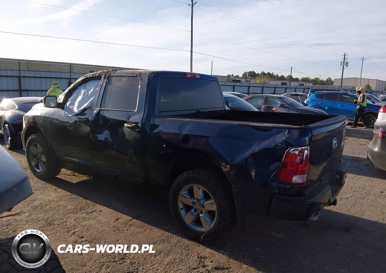 2019 Ram 1500 Classic Express 4X4 5'7 Box VIN:3C6RR7KT1KG664973 - 14