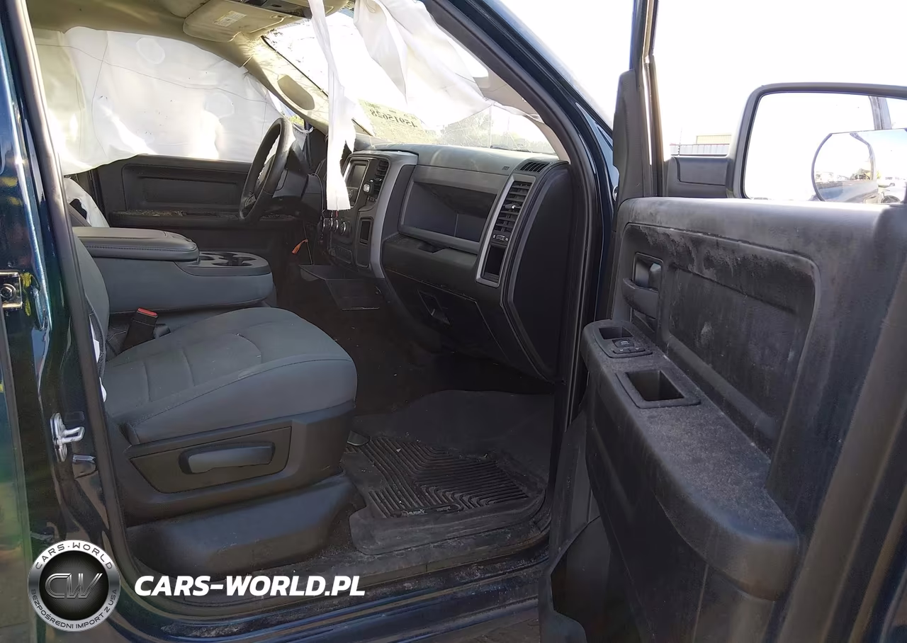 2019 Ram 1500 Classic Express 4X4 5'7 Box VIN:3C6RR7KT1KG664973 - 5
