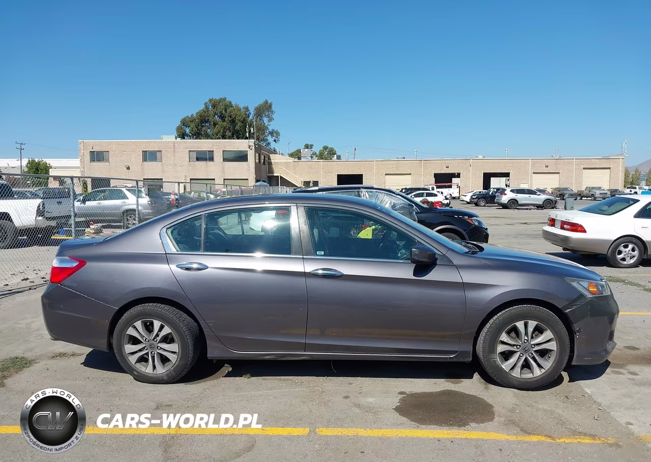 2015 Honda Accord Lx VIN:1HGCR2F31FA235902 - 13