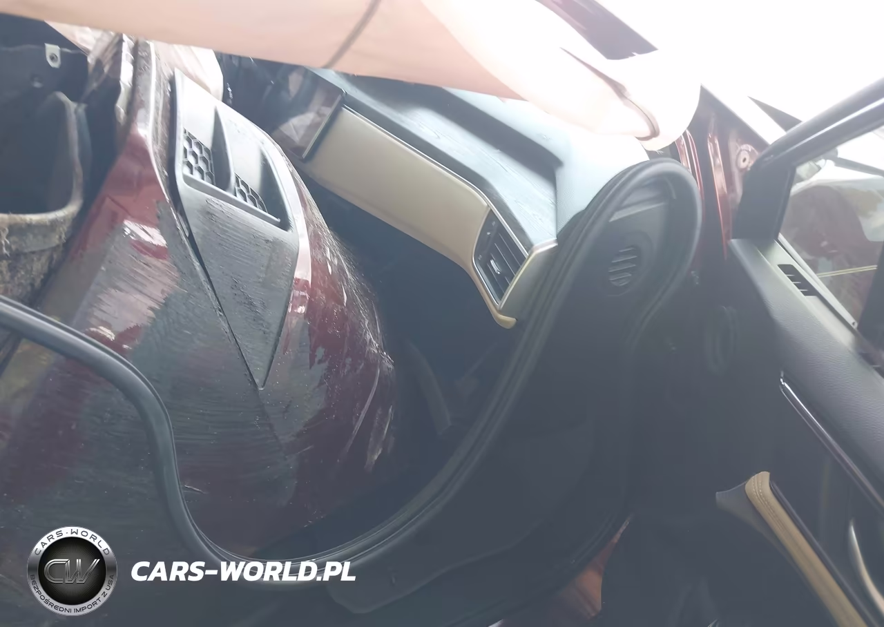 2018 Honda Clarity Plug-In Hybrid VIN:JHMZC5F13JC022987 - 5