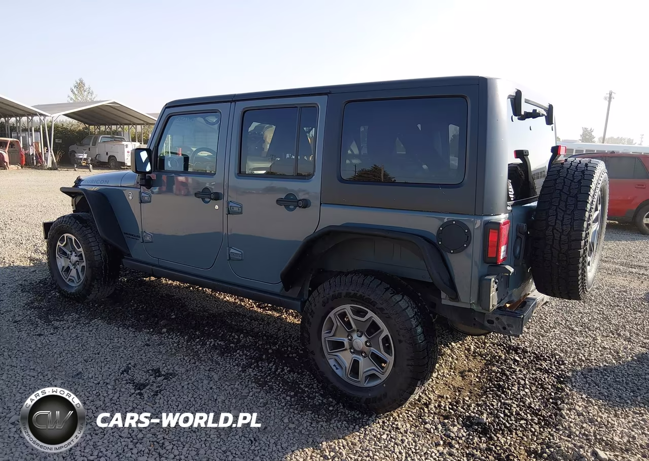 2015 Jeep Wrangler Unlimited Rubicon VIN:1C4HJWFG4FL670410 - 3