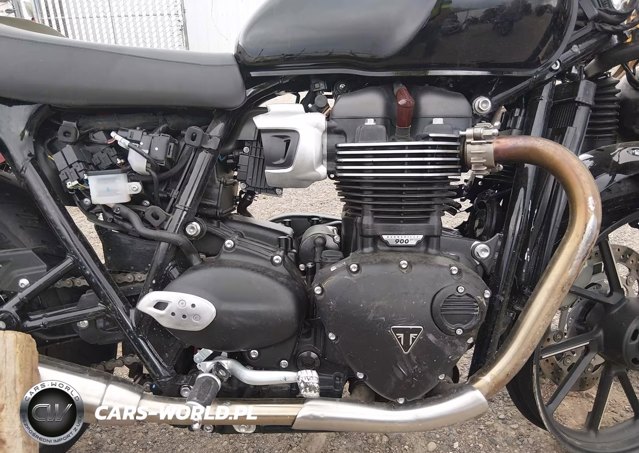 2023 Triumph Motorcycle Speed Twin 900 VIN:SMTD31G7XPTBJ9219 - 8