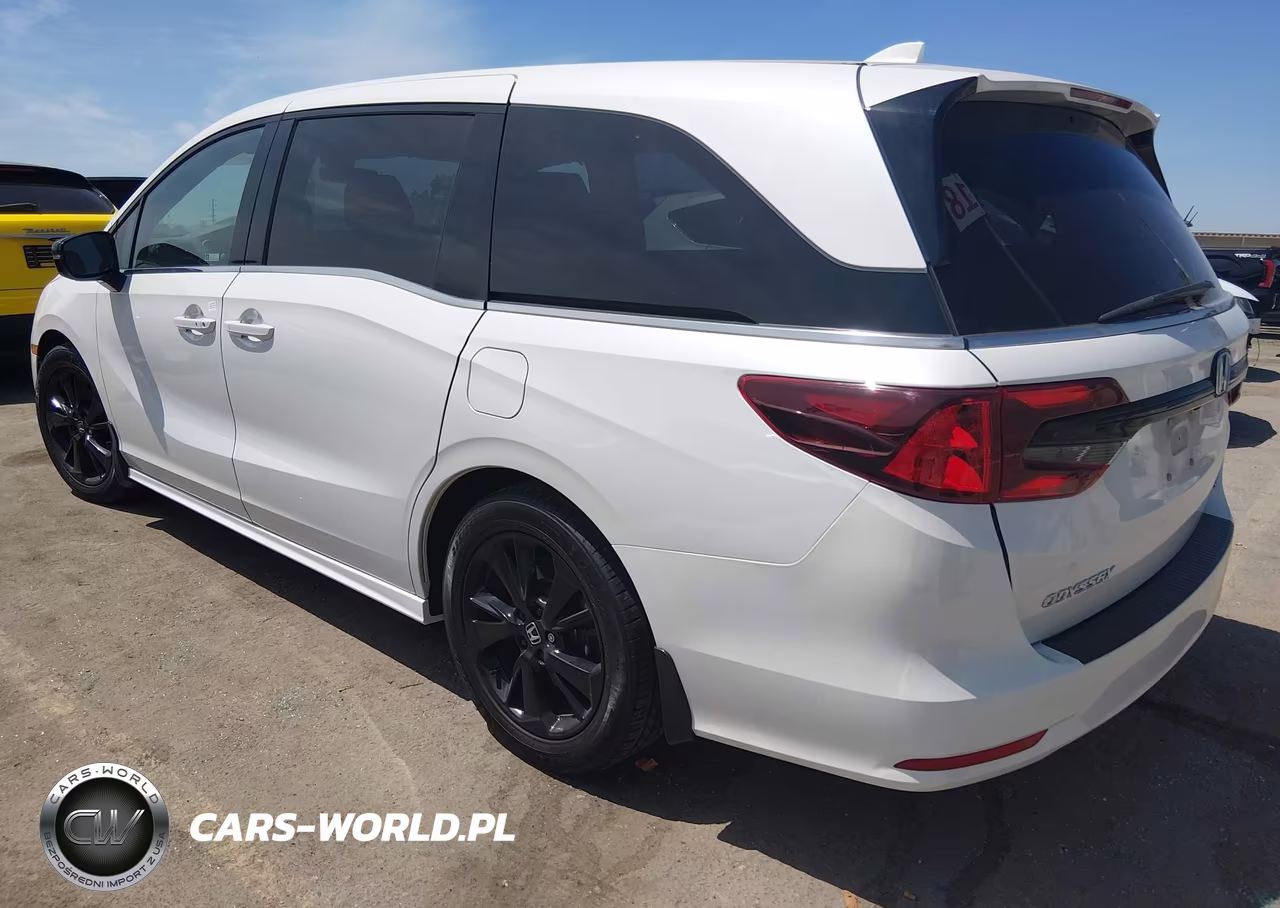 2023 Honda Odyssey Sport VIN:5FNRL6H79PB043718 - 3