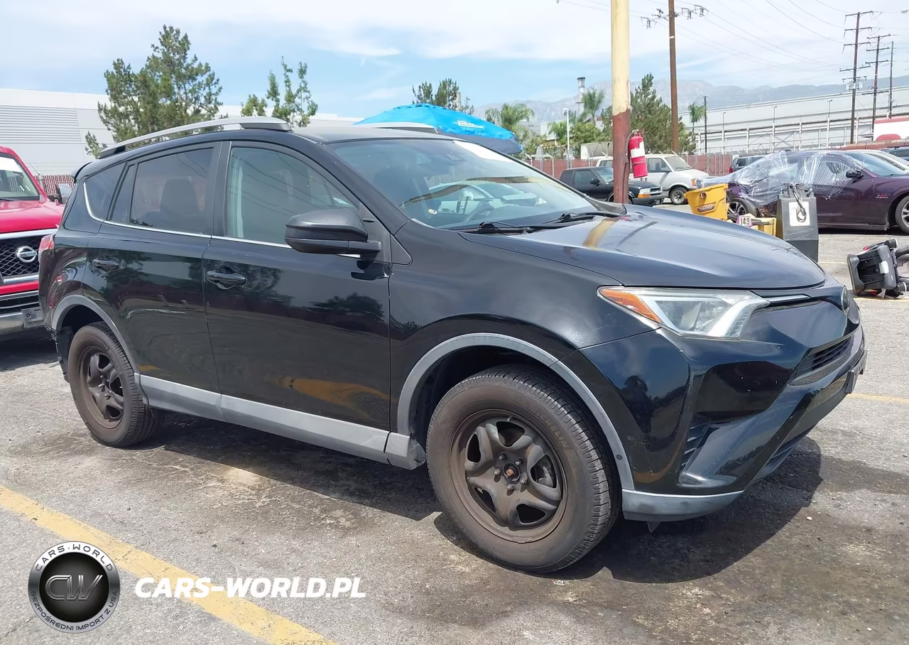 2018 Toyota Rav4 Le – zdjęcie 1 z 18