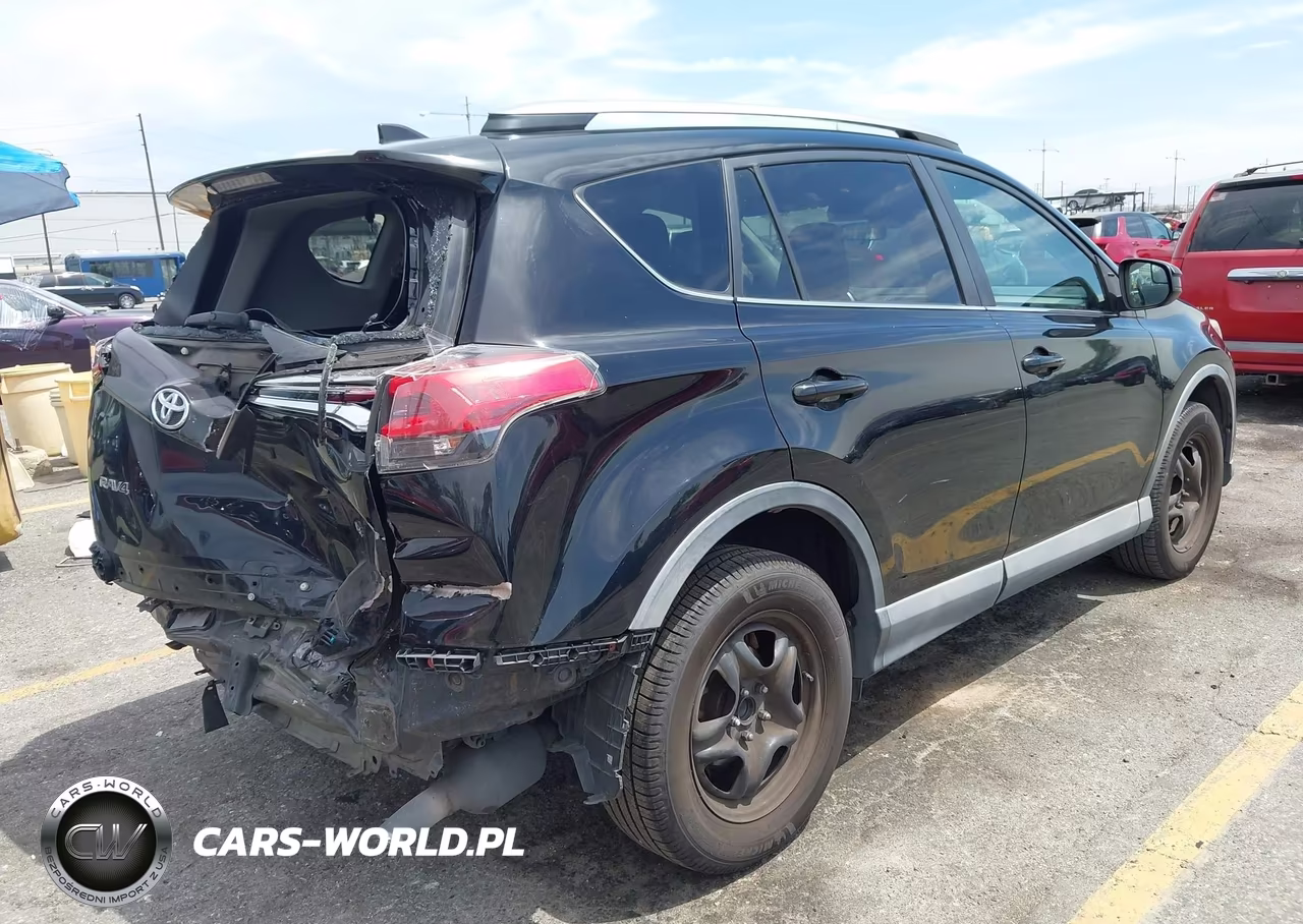 2018 Toyota Rav4 Le VIN:2T3ZFREV7JW420222 - 4