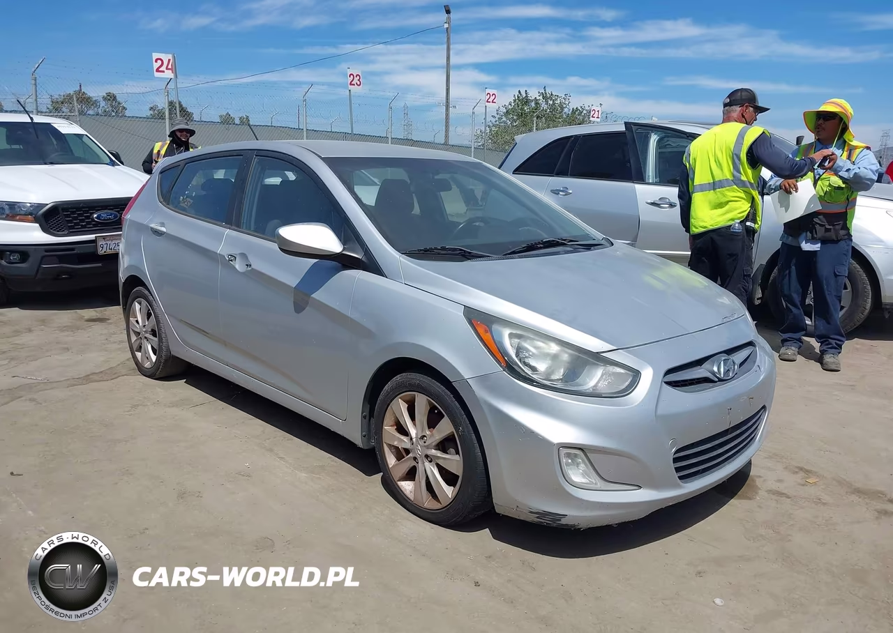 2012 Hyundai Accent Se – zdjęcie 1 z 11