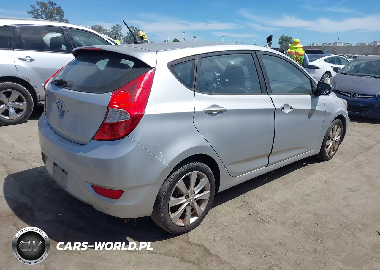 2012 Hyundai Accent Se VIN:KMHCU5AE5CU021959 - 4
