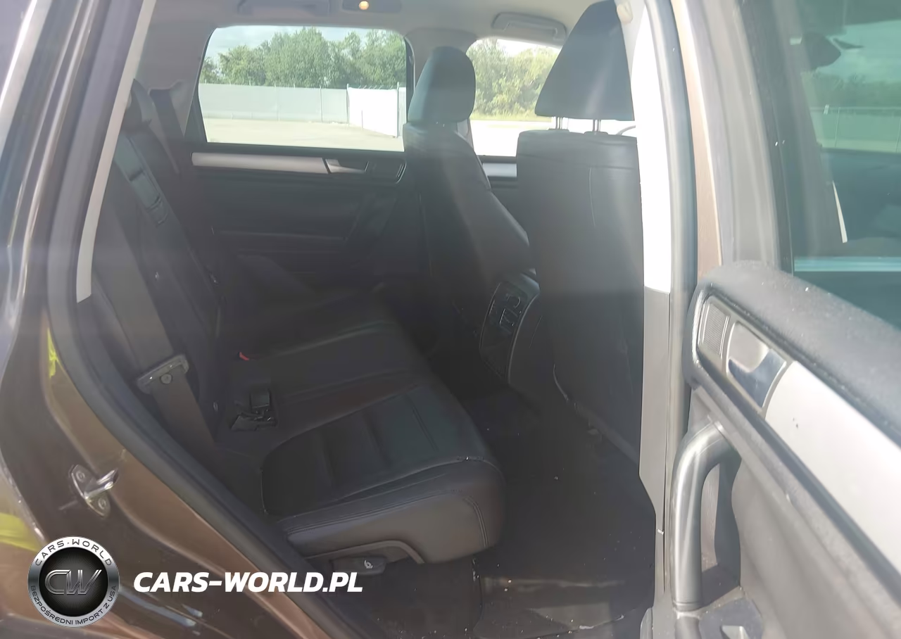 2013 Volkswagen Touareg Vr6 Sport VIN:WVGEF9BP4DD009586 - 8