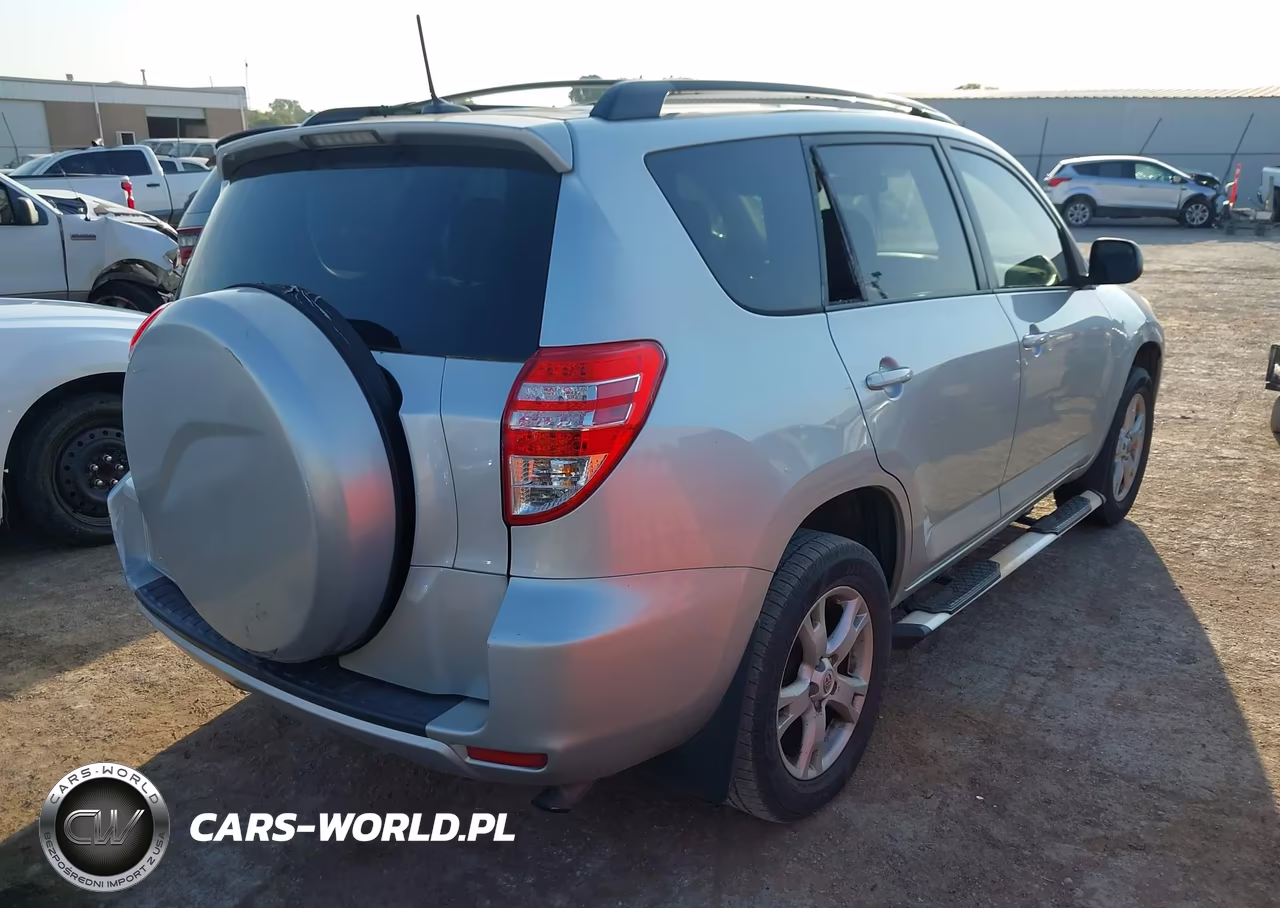 2011 Toyota Rav4 VIN:2T3ZF4DVXBW101192 - 4