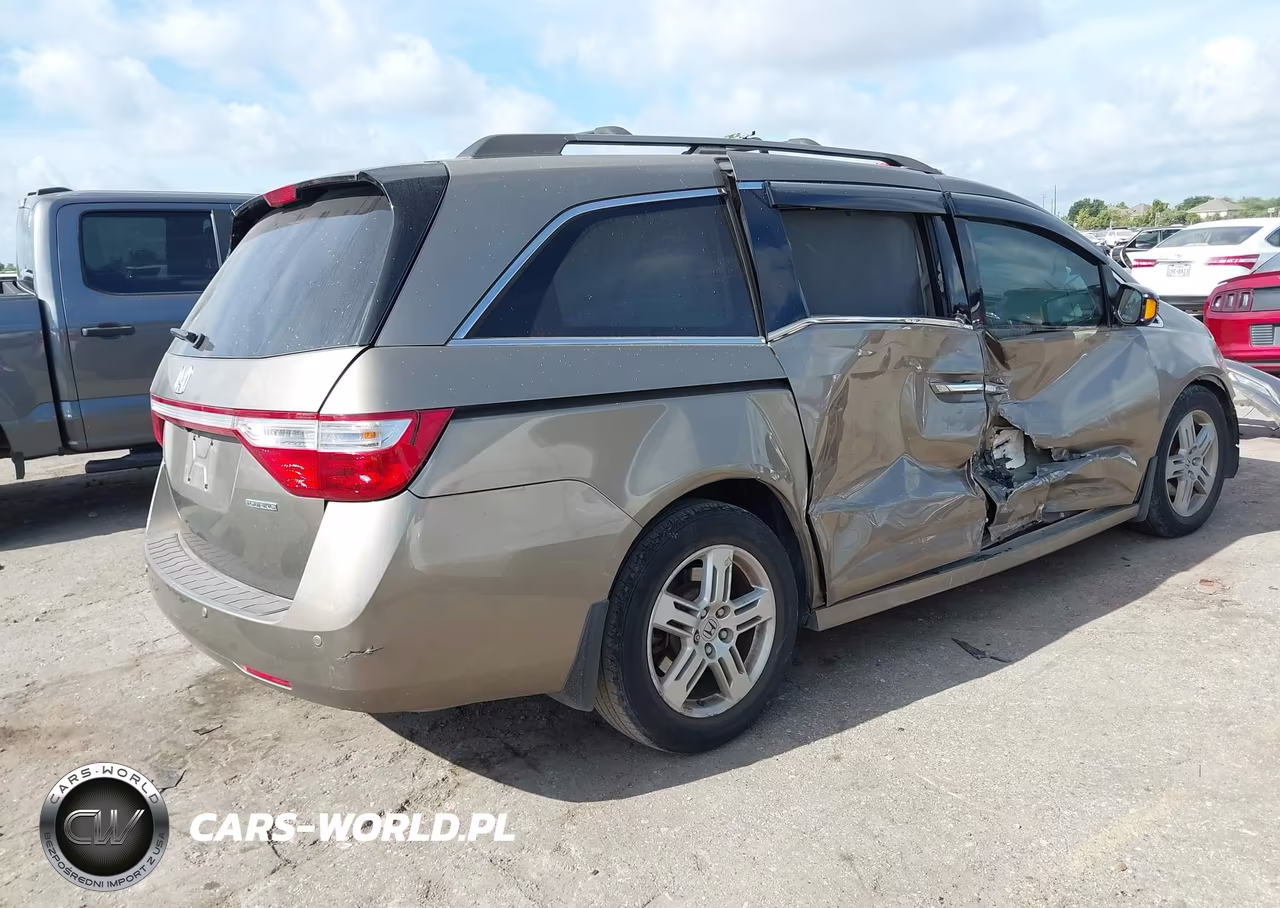 2012 Honda Odyssey Touring-Touring Elite VIN:5FNRL5H96CB081669 - 4