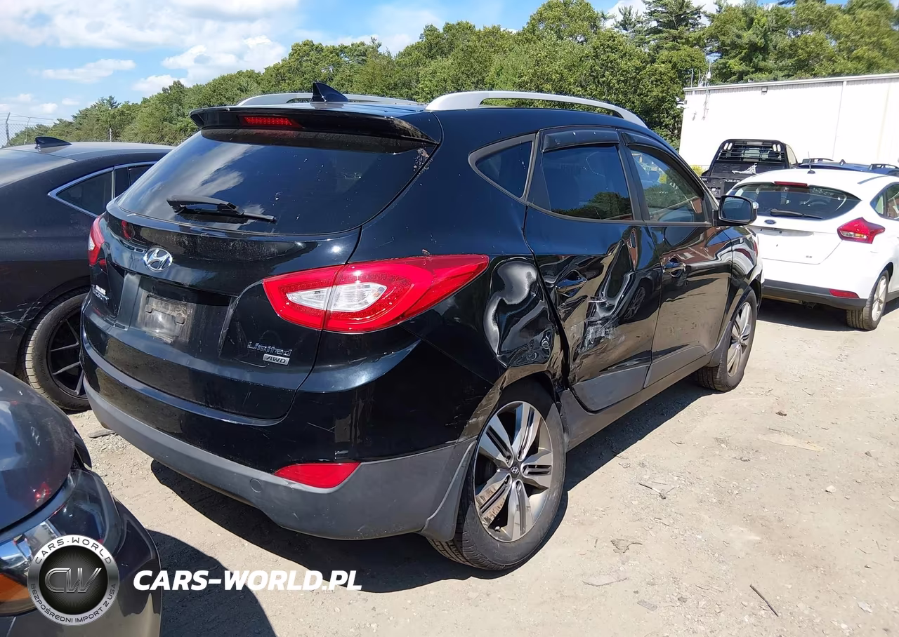2015 Hyundai Tucson Limited VIN:KM8JUCAG0FU069001 - 4