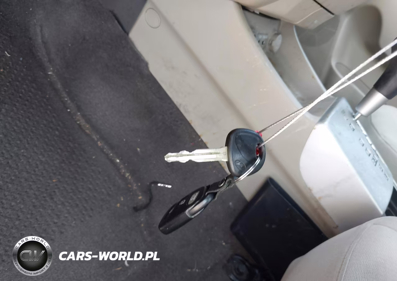 2009 Hyundai Elantra Gls VIN:KMHDU46DX9U745654 - 11