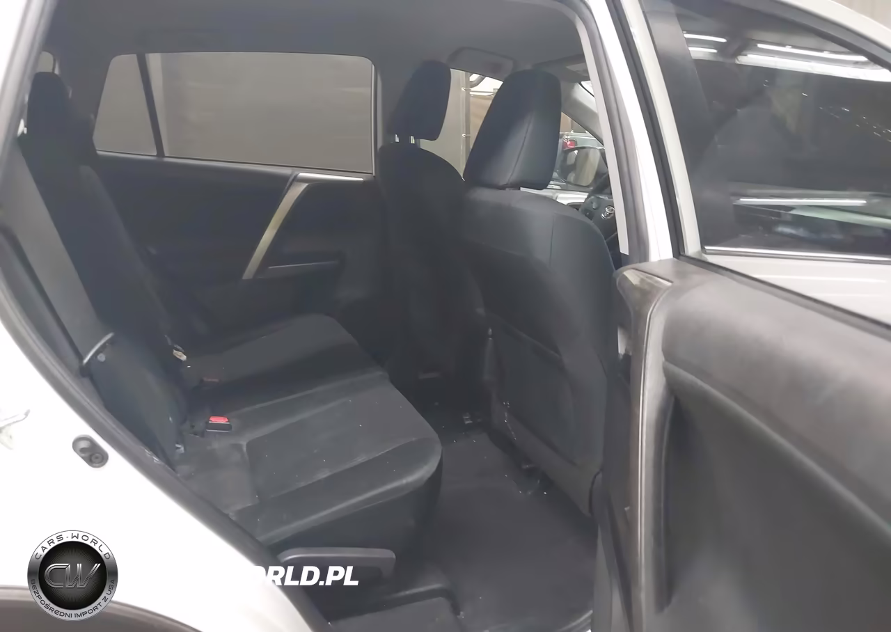 2017 Toyota Rav4 Le VIN:JTMZFREV8HJ712390 - 8