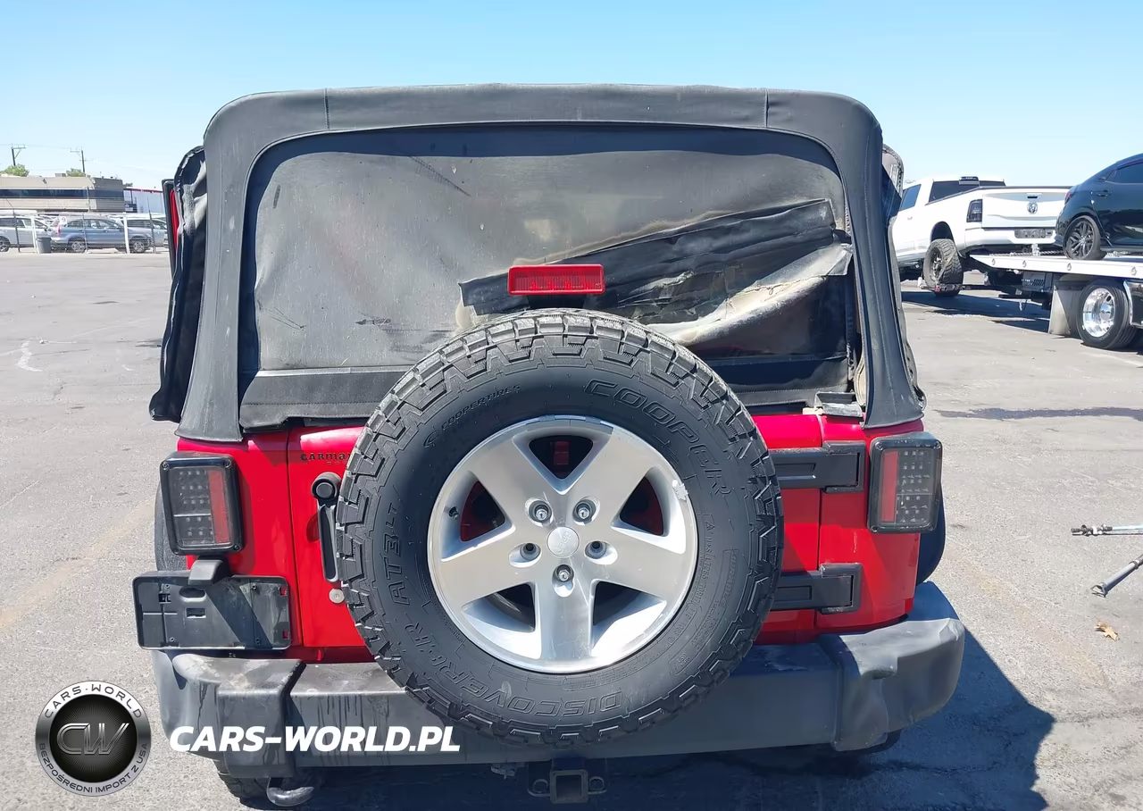 2013 Jeep Wrangler Unlimited Sport VIN:1C4BJWDG3DL673806 - 16