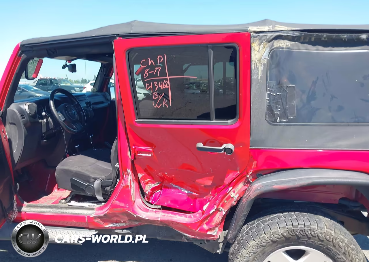 2013 Jeep Wrangler Unlimited Sport VIN:1C4BJWDG3DL673806 - 6