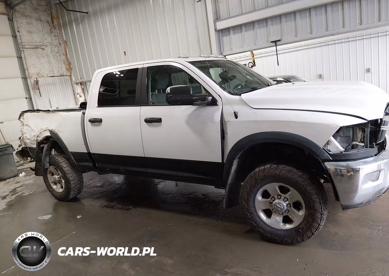 2015 Ram 2500 Power Wagon VIN:3C6TR5EJ0FG692970 - 14