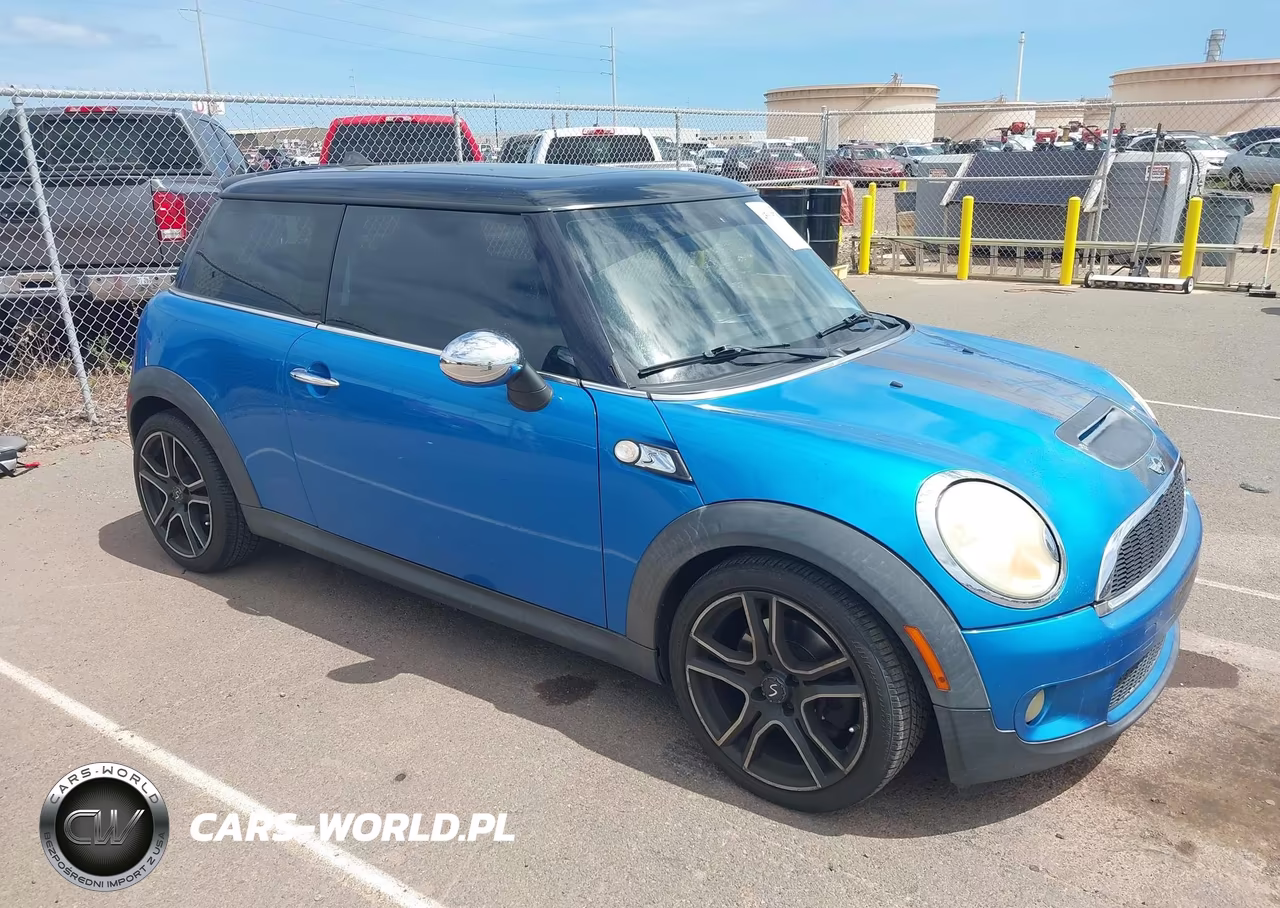 2009 Mini Cooper S VIN:WMWMF73549TW80851 - 1
