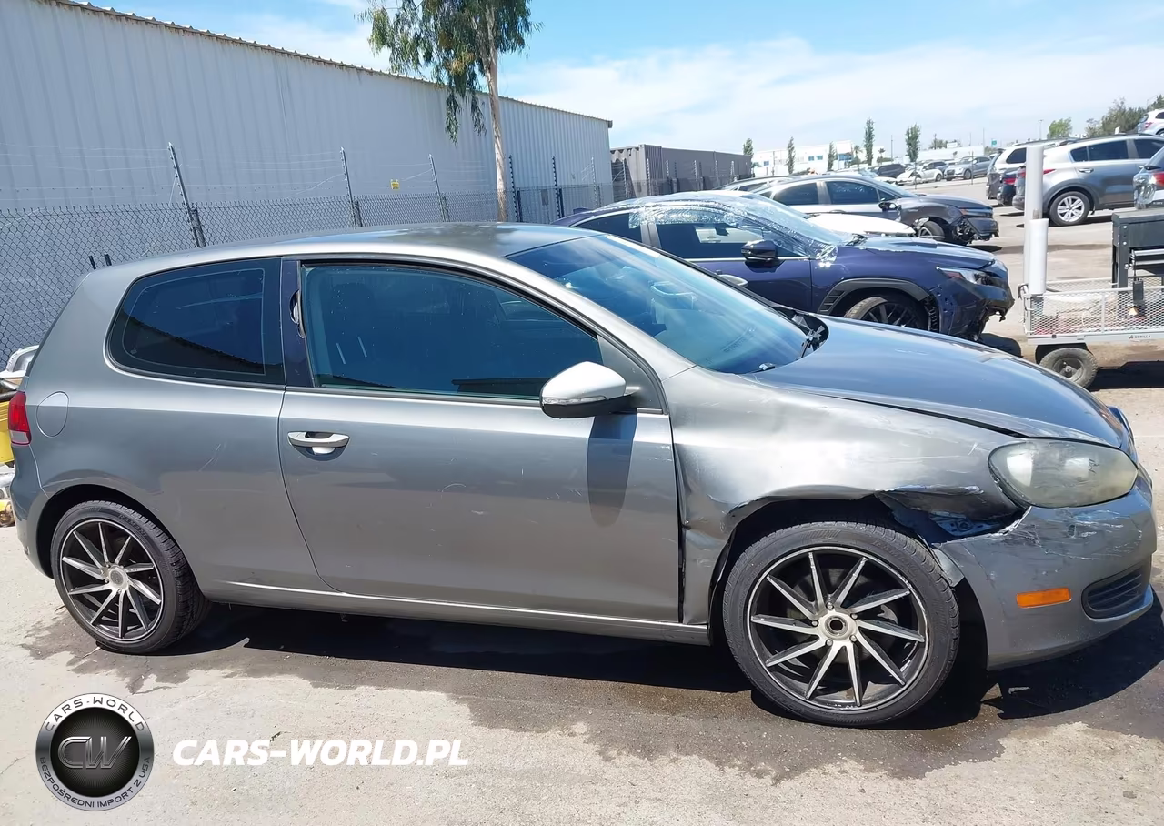 2010 Volkswagen Golf 2-Door VIN:WVWAB7AJ4AW301805 - 13