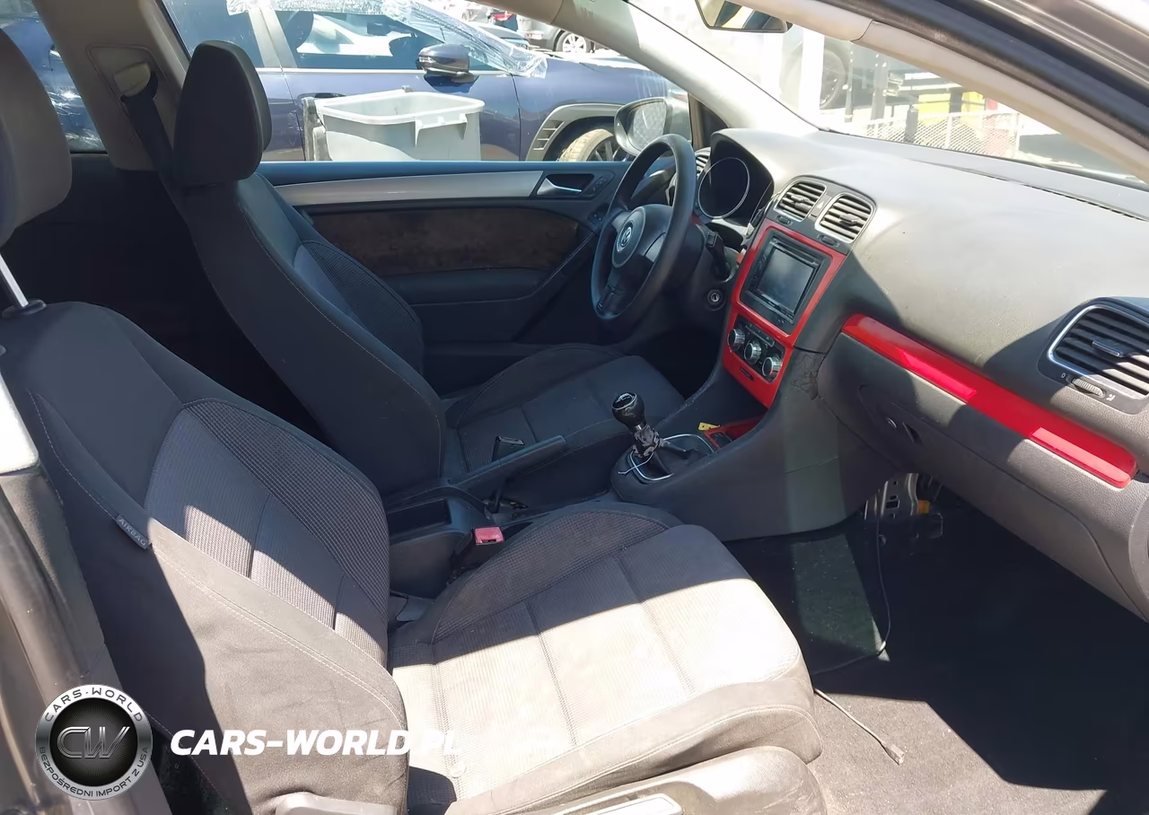 2010 Volkswagen Golf 2-Door VIN:WVWAB7AJ4AW301805 - 5