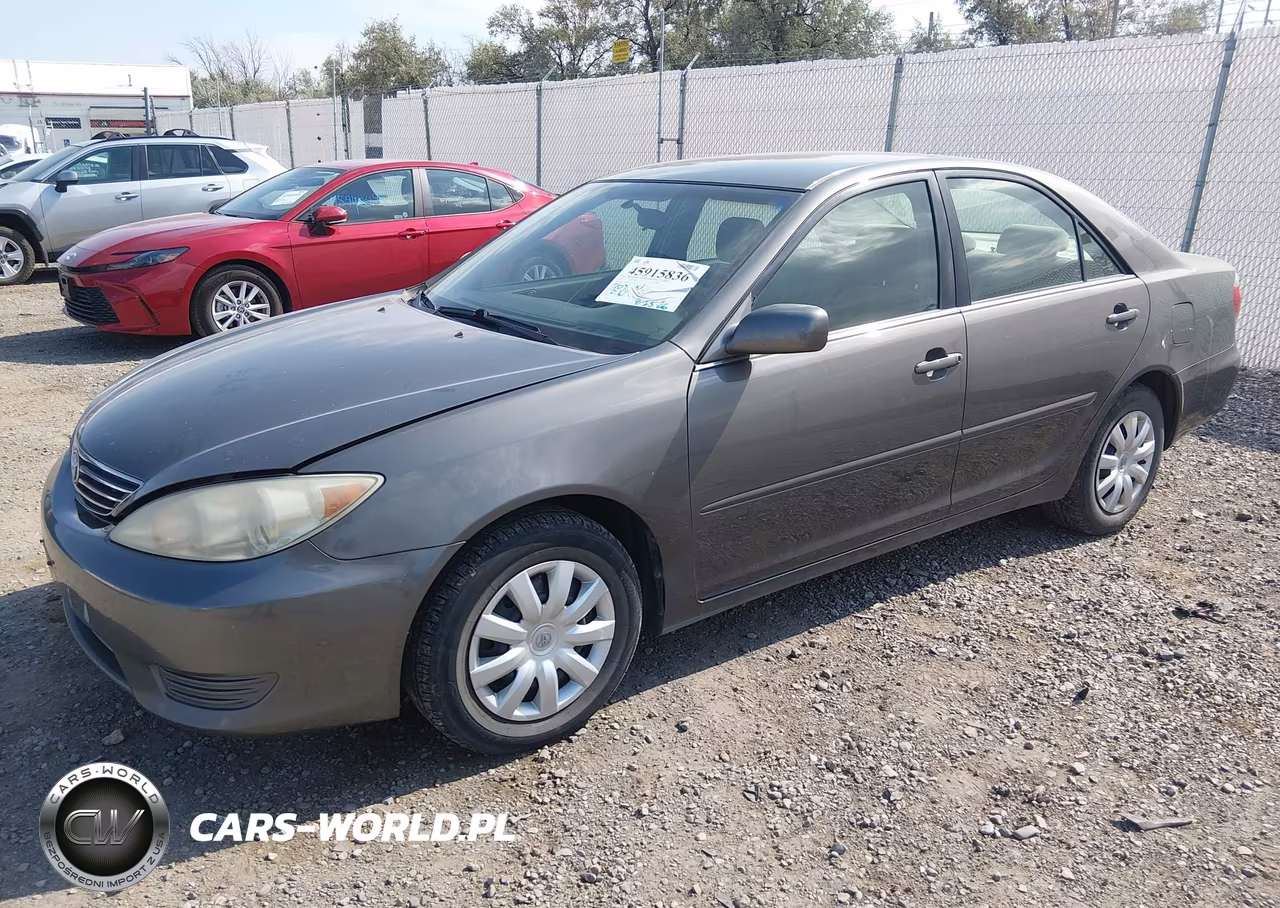 2005 Toyota Camry Le VIN:4T1BE32KX5U557519 - 2