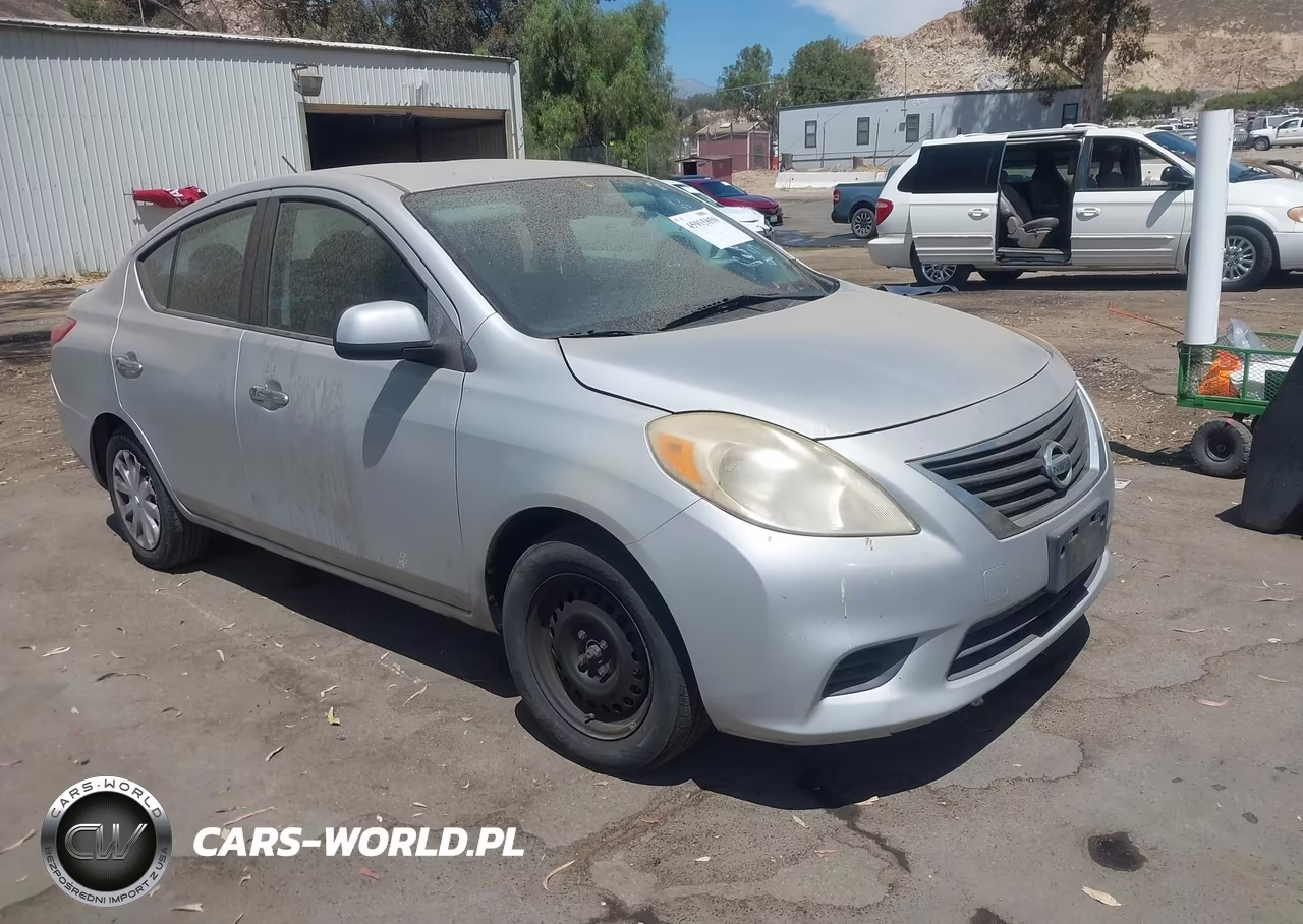 2013 Nissan Versa 1.6 Sv