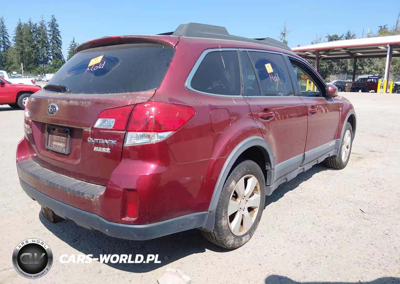2012 Subaru Outback 2.5I Premium VIN:4S4BRBCC5C3257573 - 4