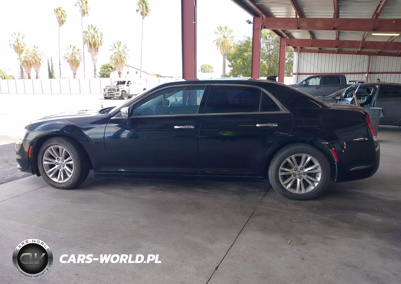2016 Chrysler 300C VIN:2C3CCAEG6GH282347 - 14