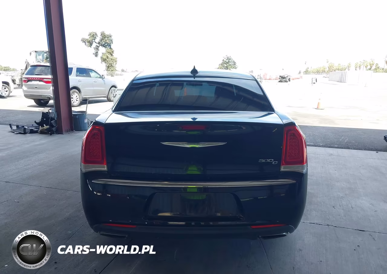 2016 Chrysler 300C VIN:2C3CCAEG6GH282347 - 16