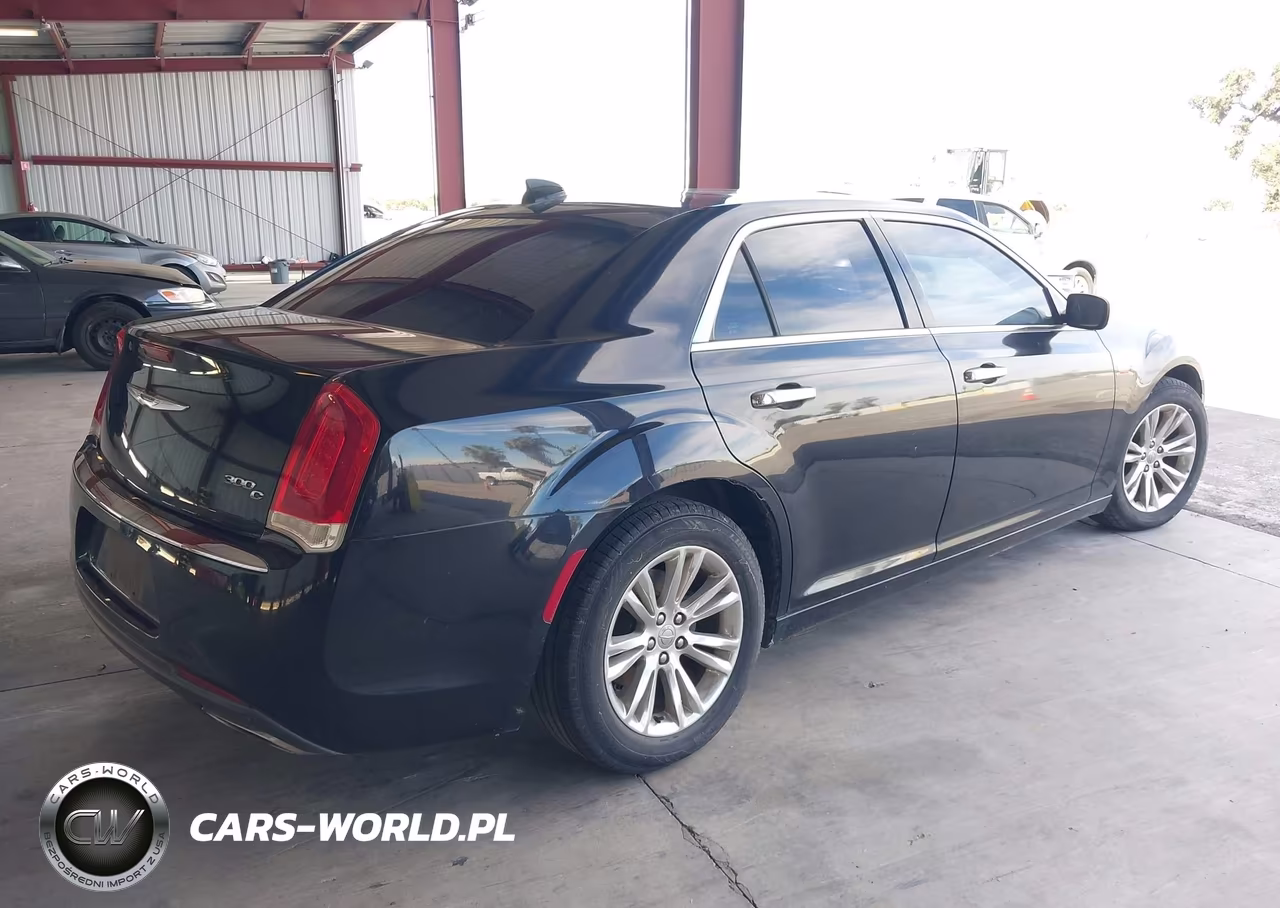2016 Chrysler 300C VIN:2C3CCAEG6GH282347 - 4