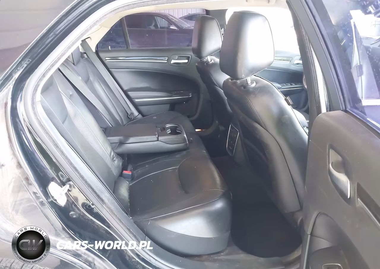 2016 Chrysler 300C VIN:2C3CCAEG6GH282347 - 8