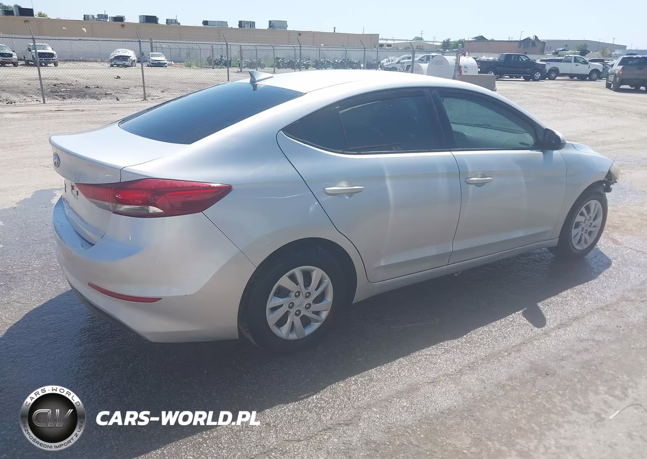 2017 Hyundai Elantra Se VIN:5NPD74LF6HH085848 - 4