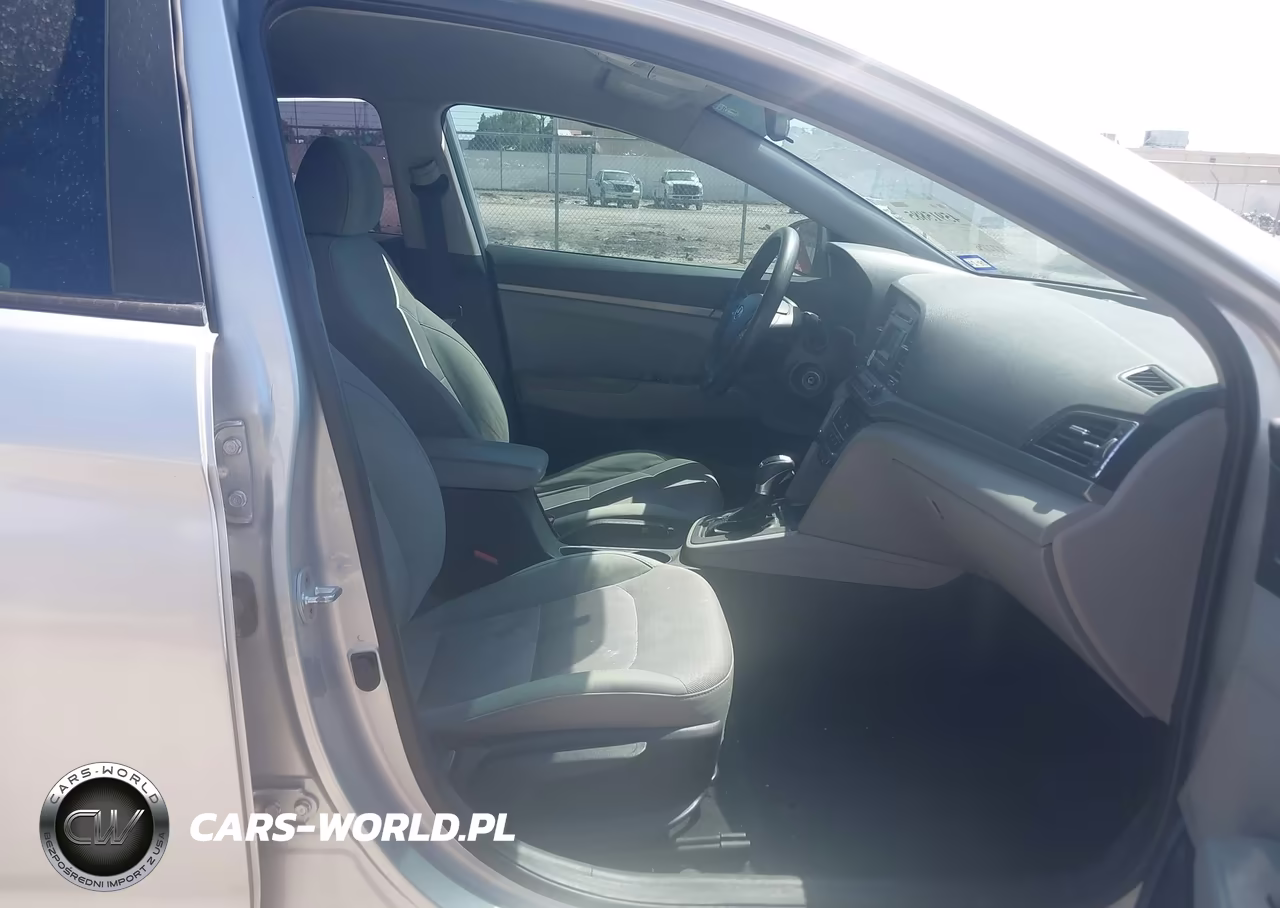2017 Hyundai Elantra Se VIN:5NPD74LF6HH085848 - 5