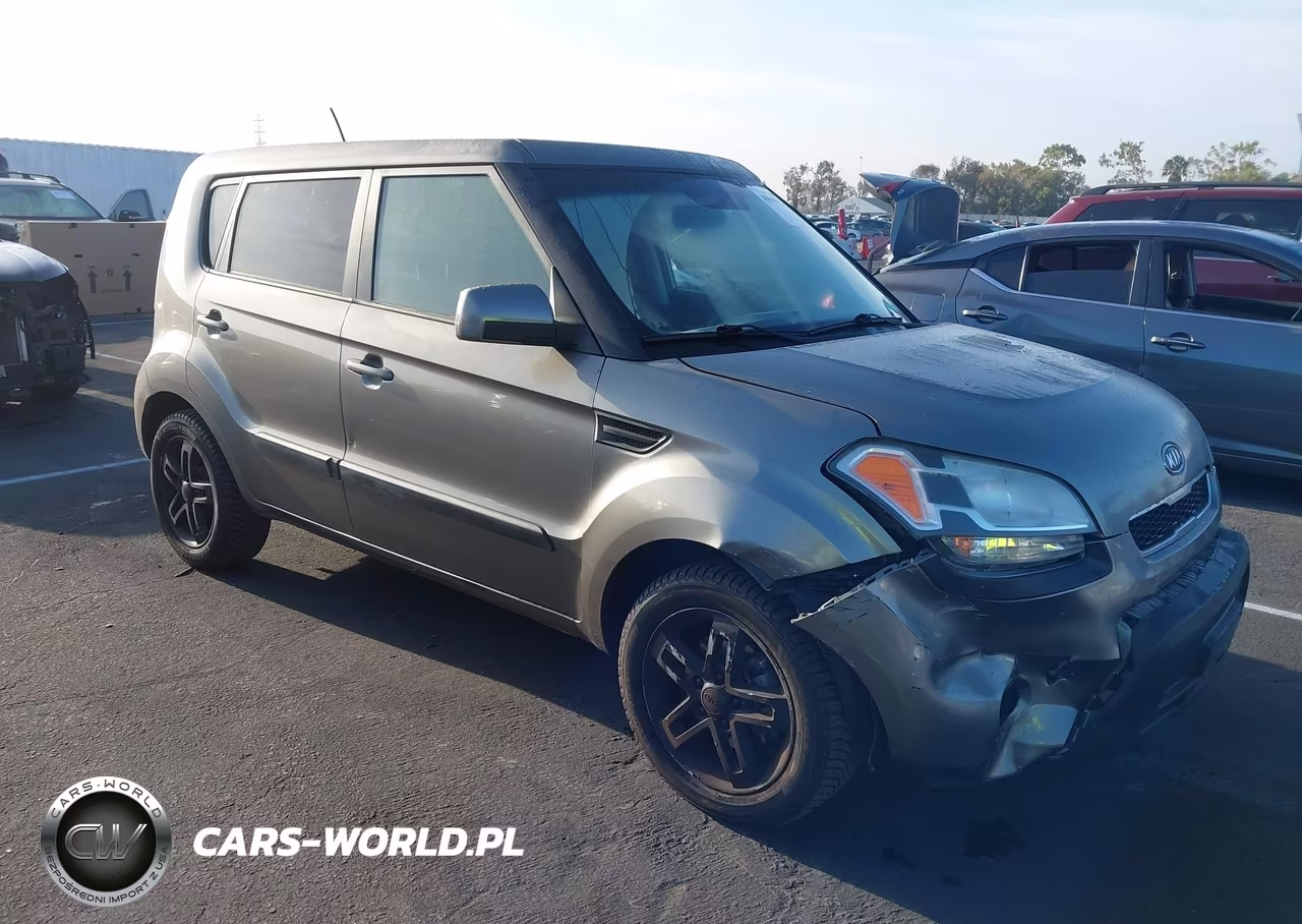 2011 Kia Soul +