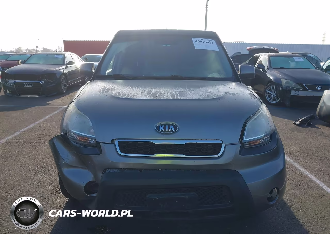 2011 Kia Soul + VIN:KNDJT2A20B7260013 - 12