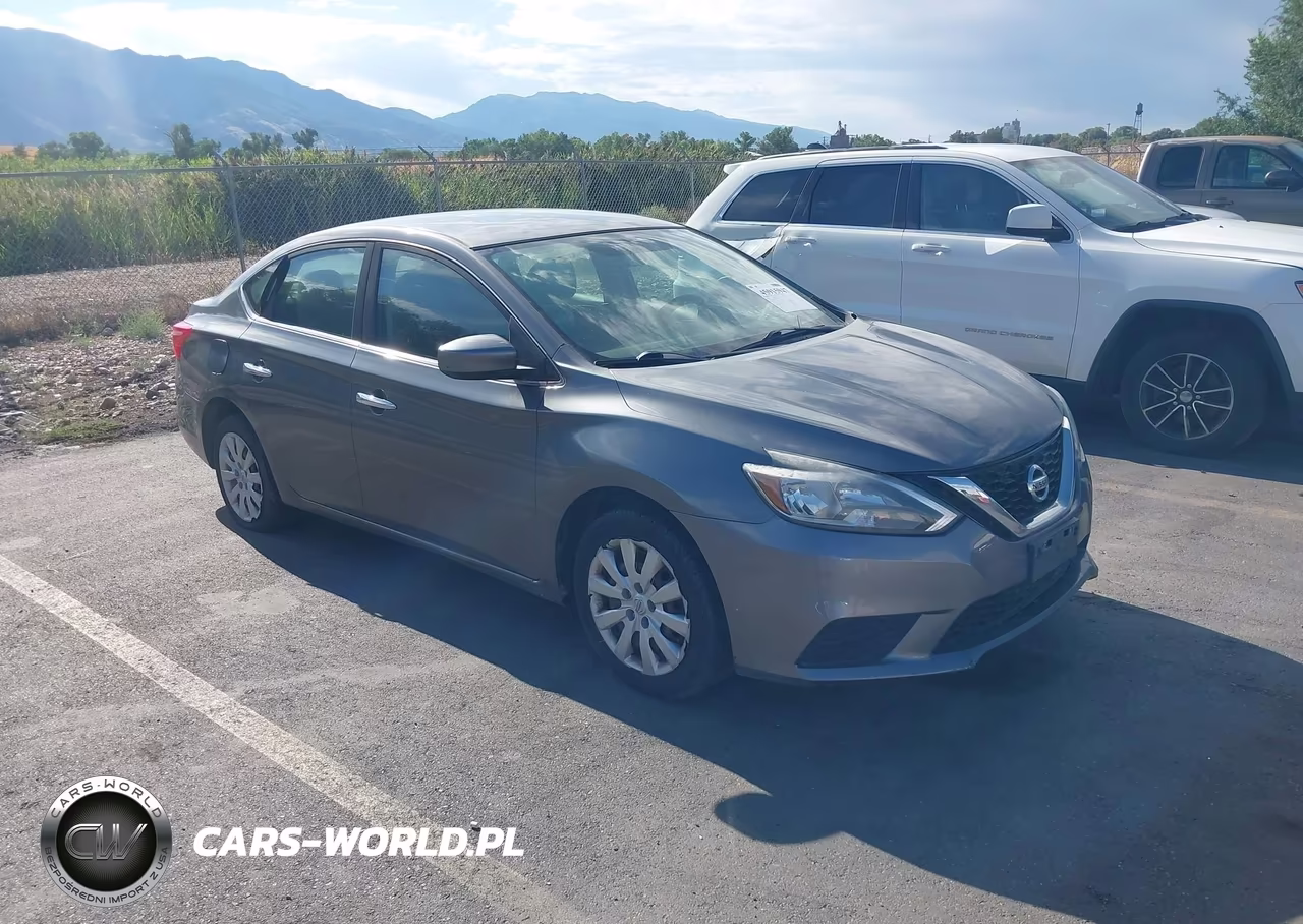 2018 Nissan Sentra S – zdjęcie 1 z 11