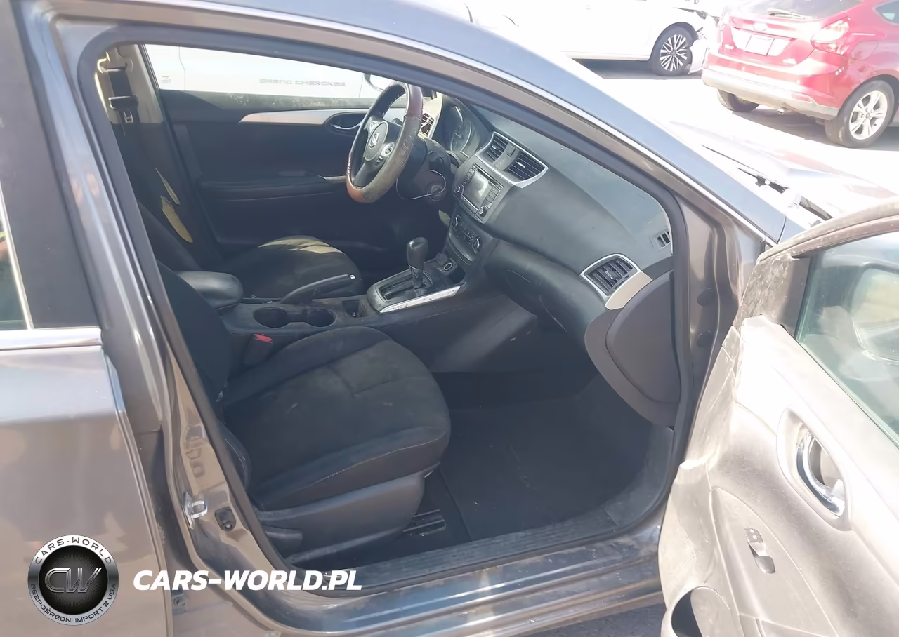 2018 Nissan Sentra S VIN:3N1AB7AP7JY330540 - 5