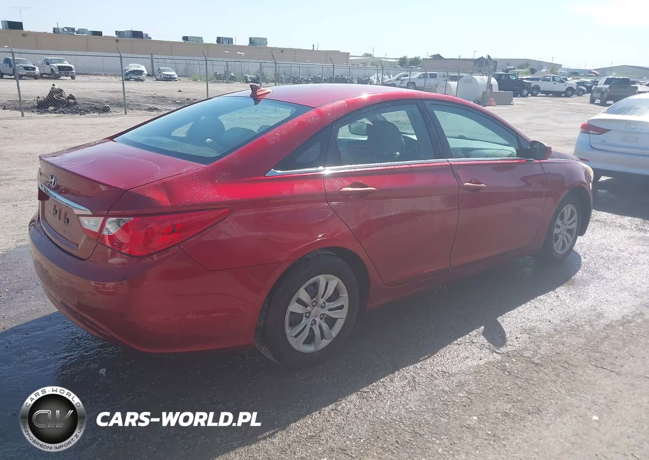 HYUNDAI SONATA GLS VIN:5NPEB4AC0BH057448 - 4