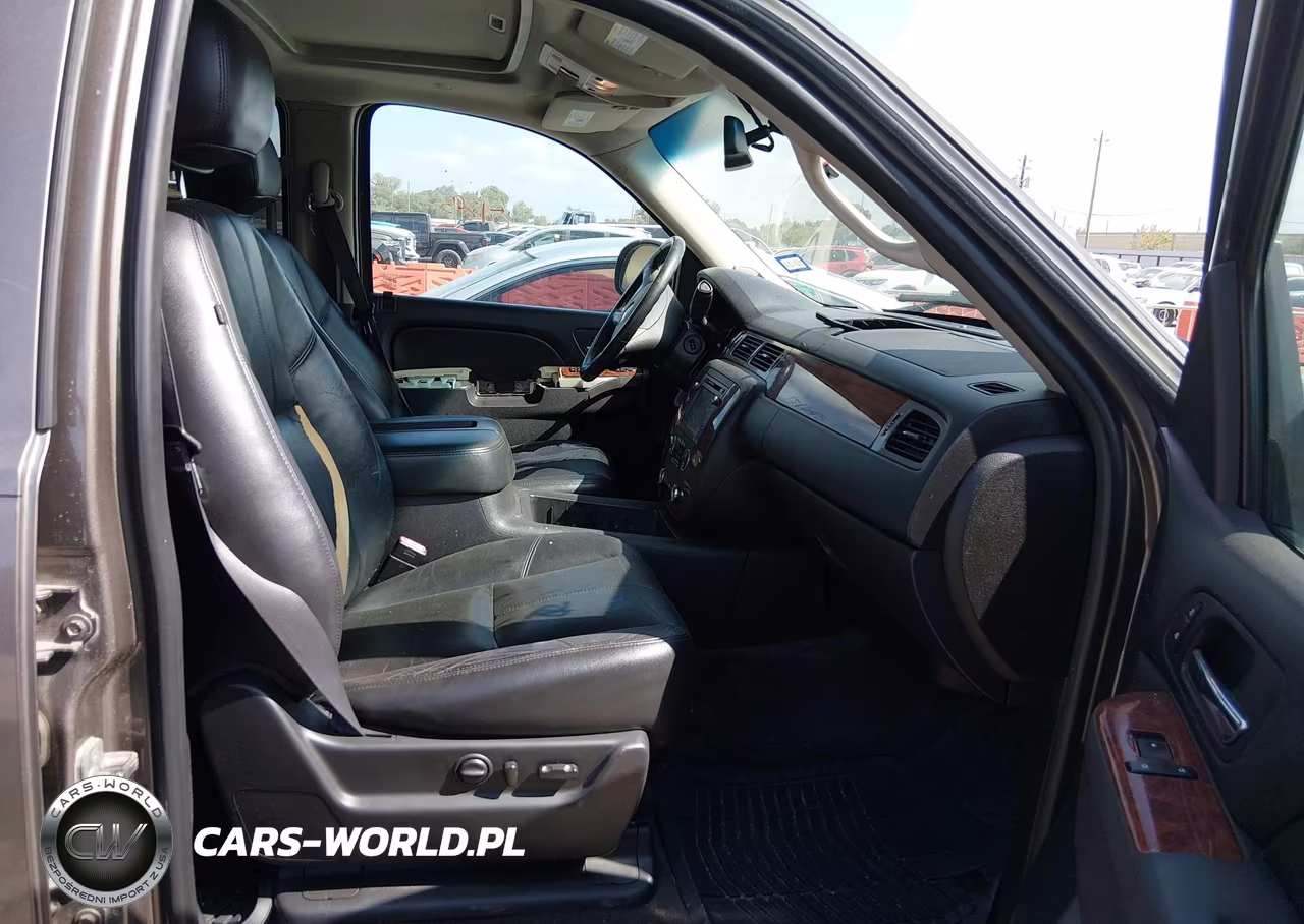 2014 Chevrolet Suburban 1500 Lt VIN:1GNSCJE03ER151293 - 5