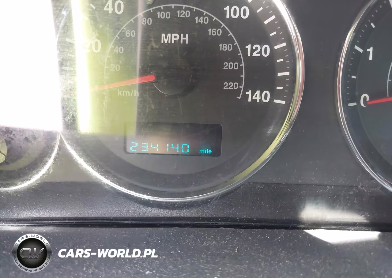 2007 Jeep Grand Cherokee Laredo VIN:1J8GR48K67C554971 - 7