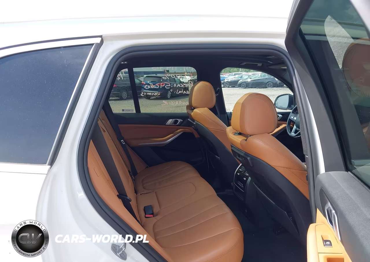 2019 BMW X5 xDrive40I VIN:5UXCR6C51KLK82761 - 8