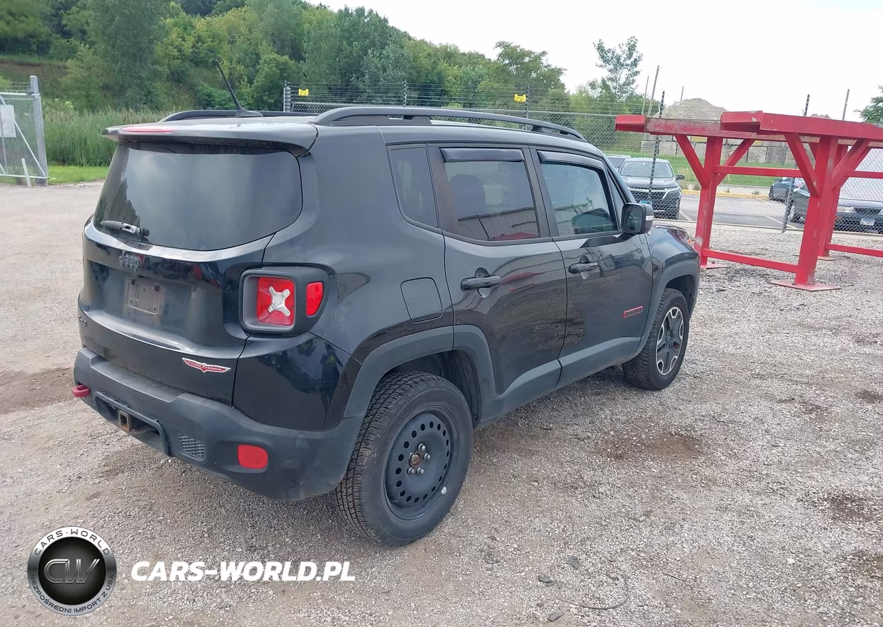 2017 Jeep Renegade Trailhawk VIN:ZACCJBCB7HPE97203 - 4
